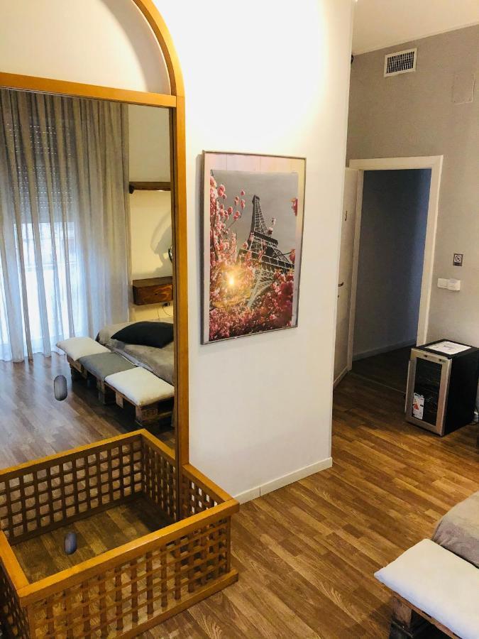 ليتشي B&B Degli Artisti Suite المظهر الخارجي الصورة