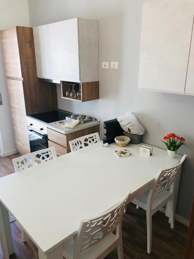 ليتشي B&B Degli Artisti Suite المظهر الخارجي الصورة