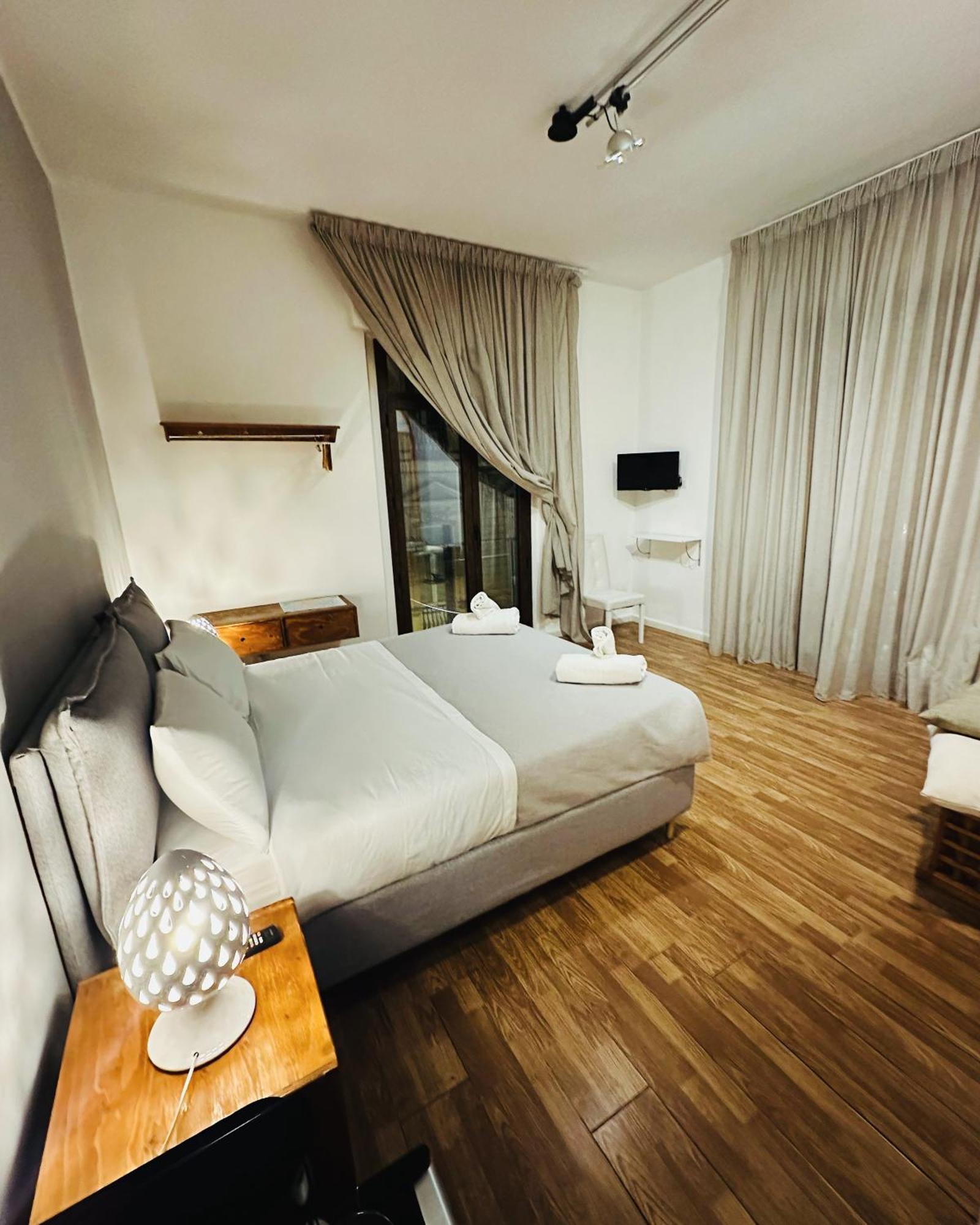ليتشي B&B Degli Artisti Suite المظهر الخارجي الصورة