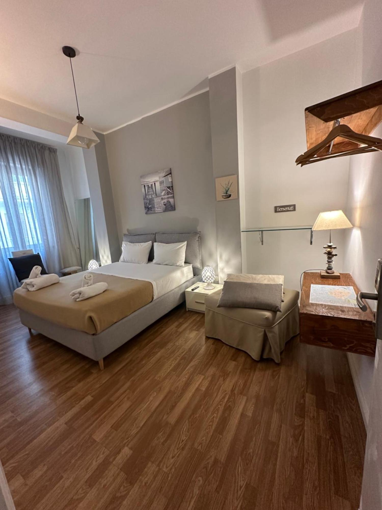 ليتشي B&B Degli Artisti Suite المظهر الخارجي الصورة