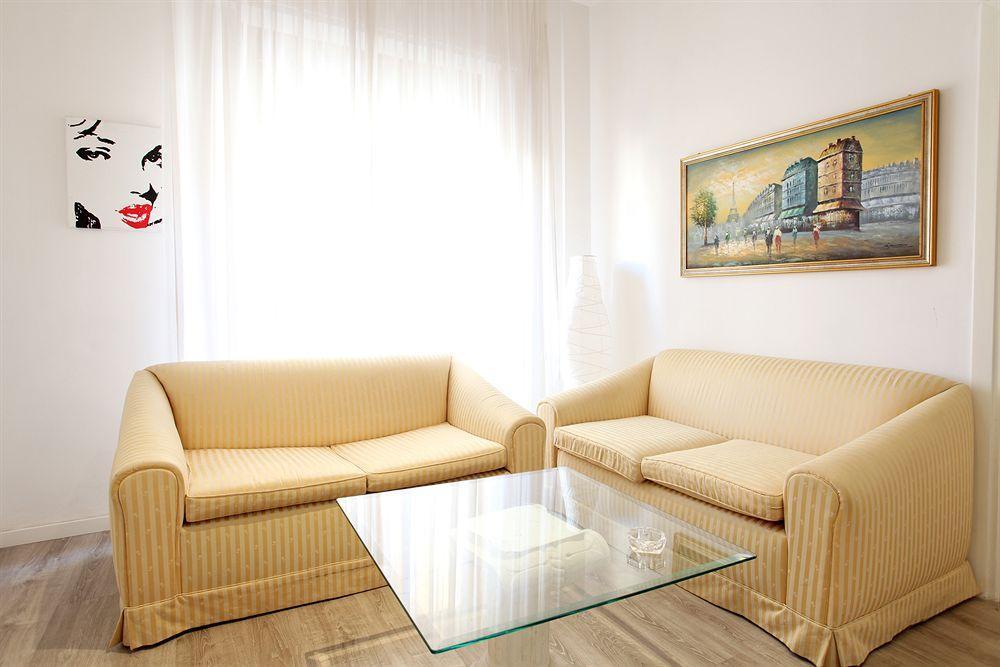 ليتشي B&B Degli Artisti Suite المظهر الخارجي الصورة