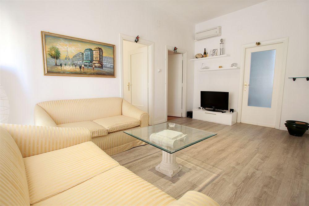 ليتشي B&B Degli Artisti Suite المظهر الخارجي الصورة