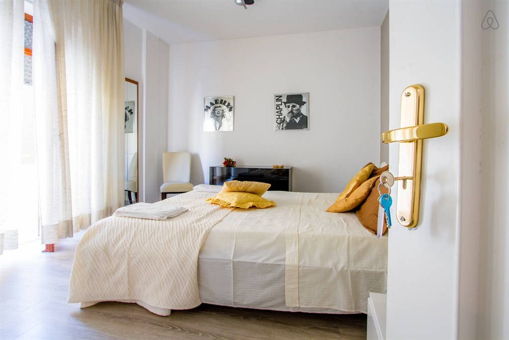 ليتشي B&B Degli Artisti Suite المظهر الخارجي الصورة