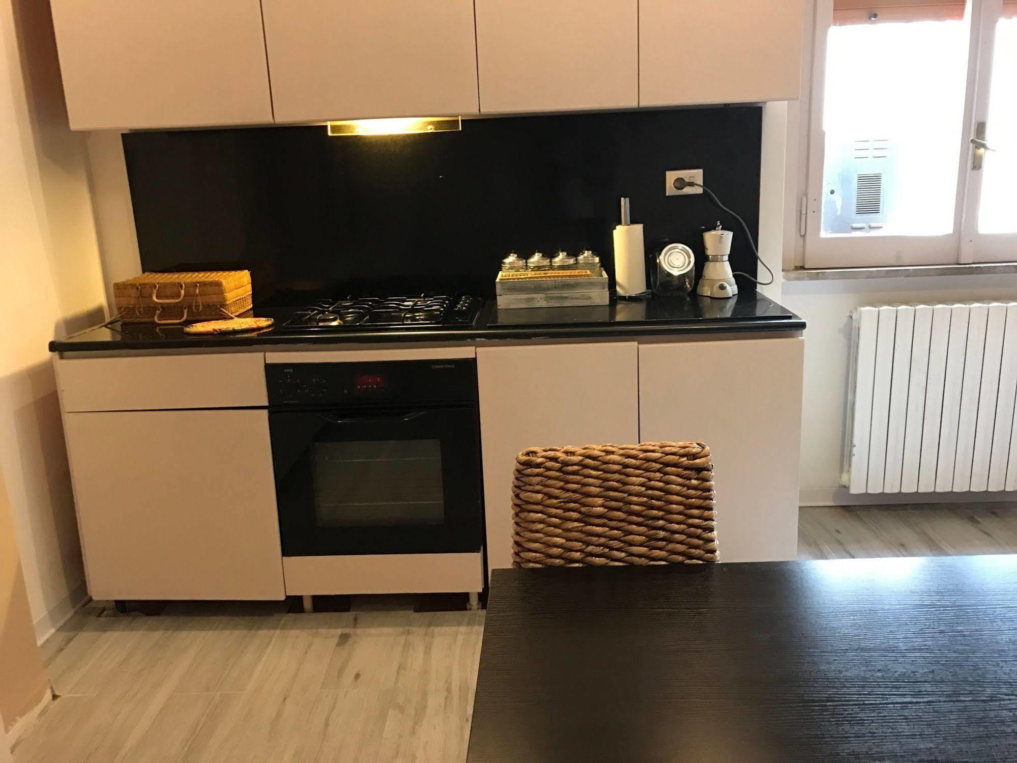 ليتشي B&B Degli Artisti Suite المظهر الخارجي الصورة