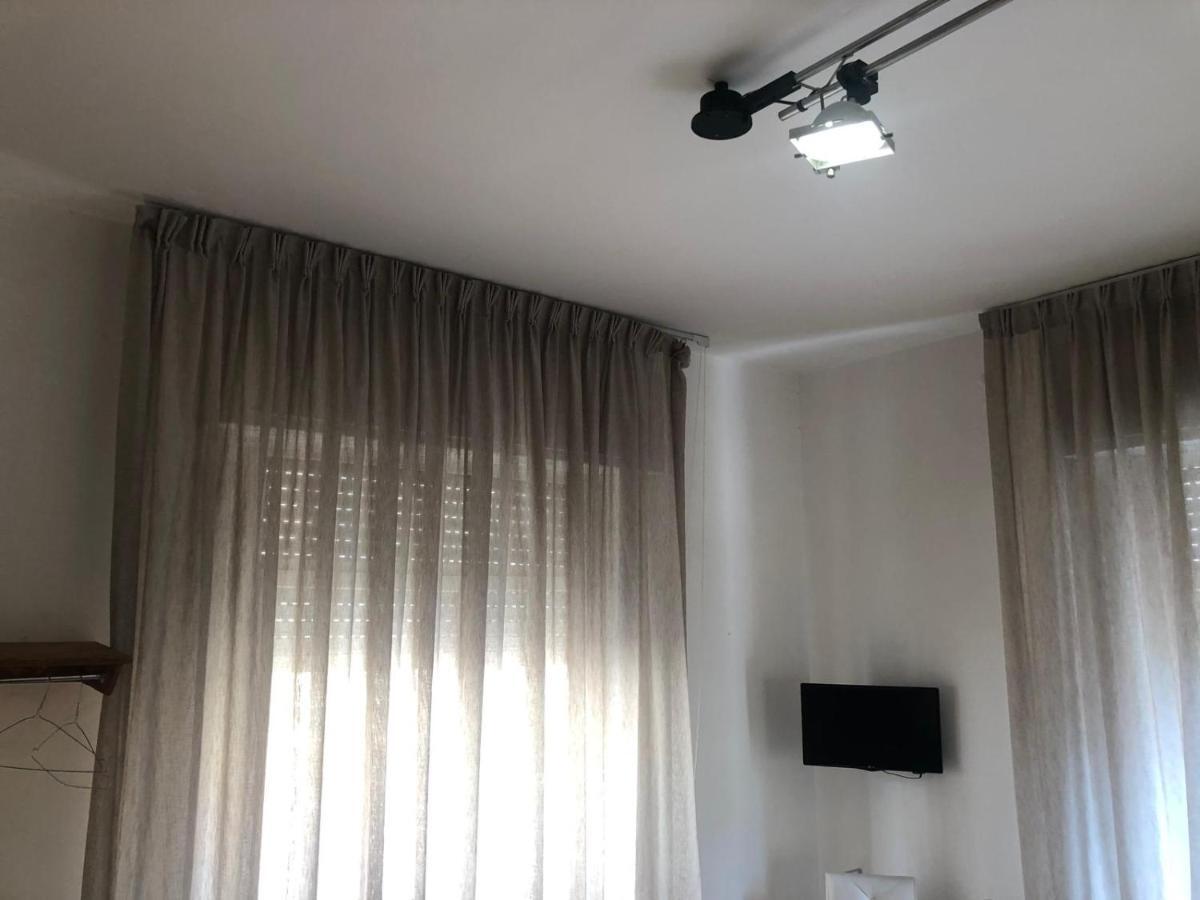 ليتشي B&B Degli Artisti Suite المظهر الخارجي الصورة